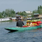 Un lac au Cachemire