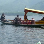 Un lac au Cachemire