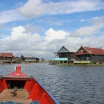 Village flottant sur le lac Tempe