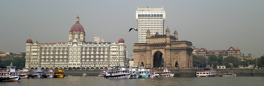 Indian Gate et Taj Mahal vu depuis le bateau