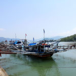 Bateau de pêche à balanciers