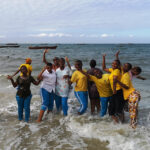 Bains de mer à Bagamoyo
