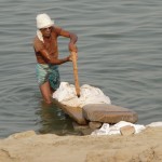 Batteur de linge à Varanasi - Inde